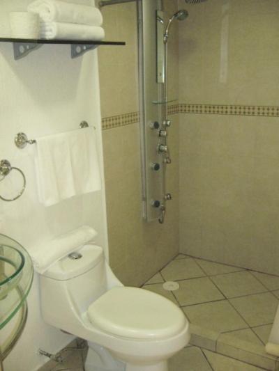 Madero Suites Coatzacoalcos Zimmer foto